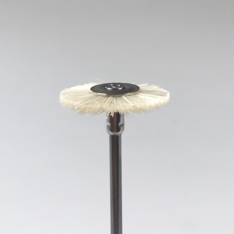 Leštiaca tyčka kefa okrúhla biela